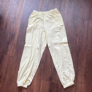 Urban Rebel - Sweatpants (Pastel Yellow)